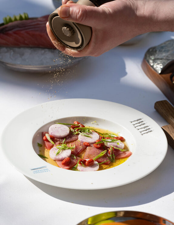 Tartare-de-thon-au-piment-doux-baies-de-goji_Le-Jardin